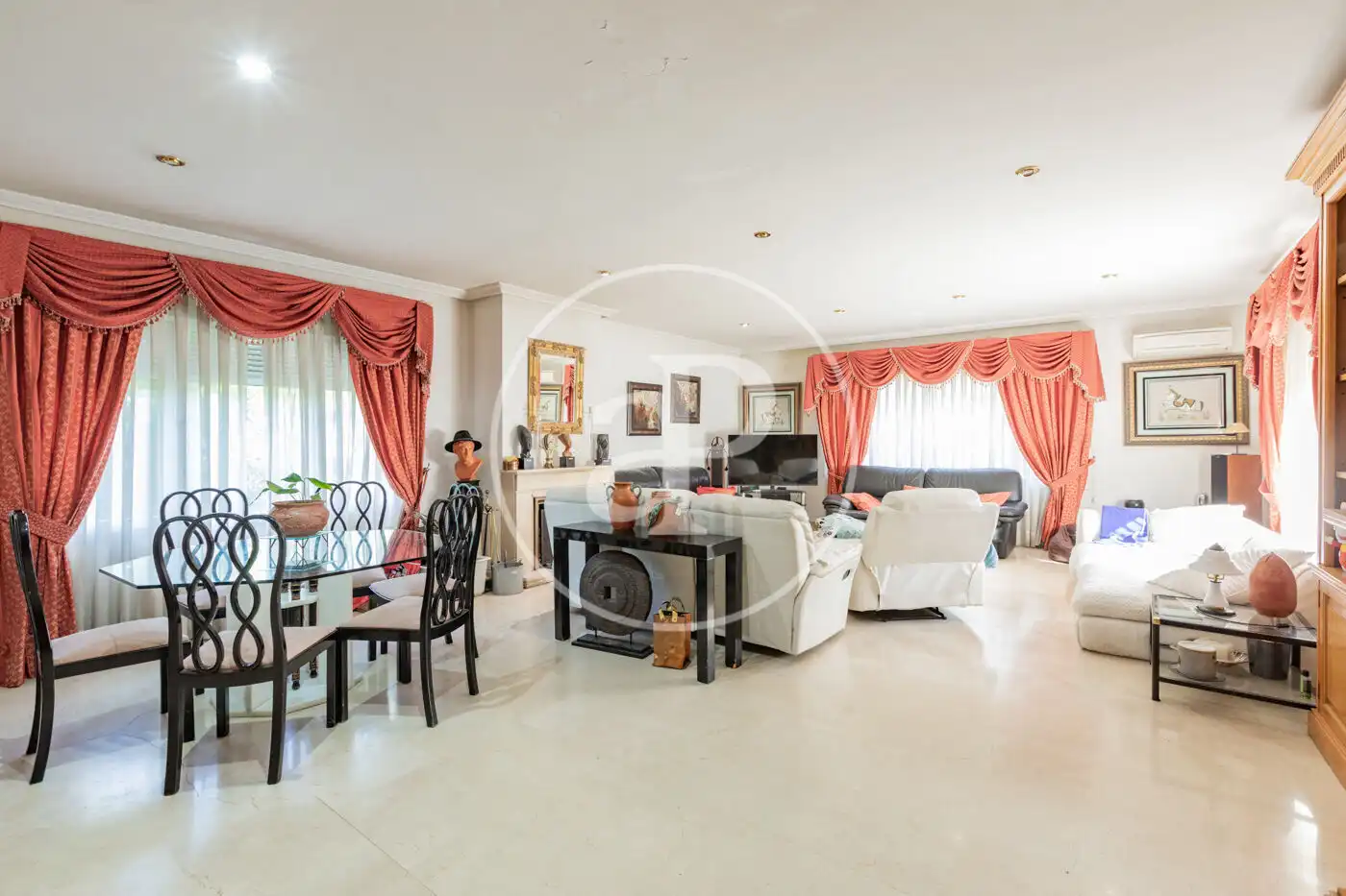 Living room of Houses for sale in Las Rozas de Madrid  with Air Conditioner, Heating and Private garden