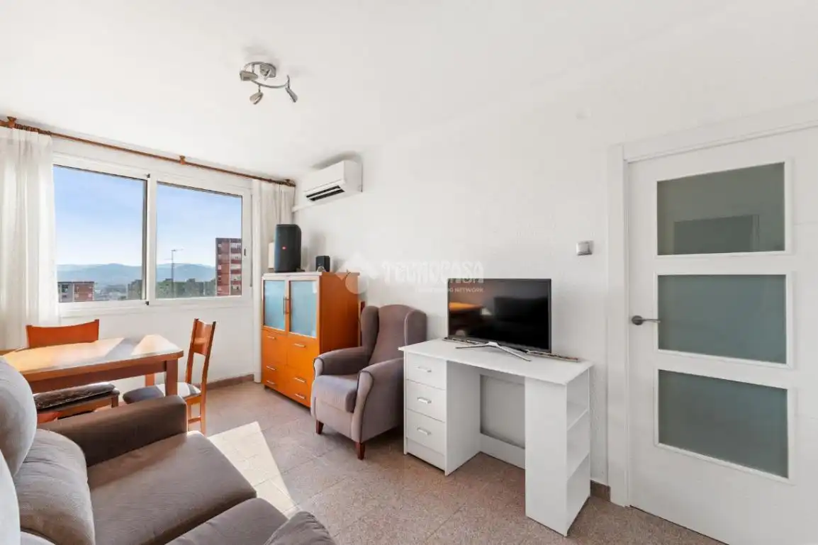 Bedroom of Flat for sale in Cornellà de Llobregat  with Air Conditioner