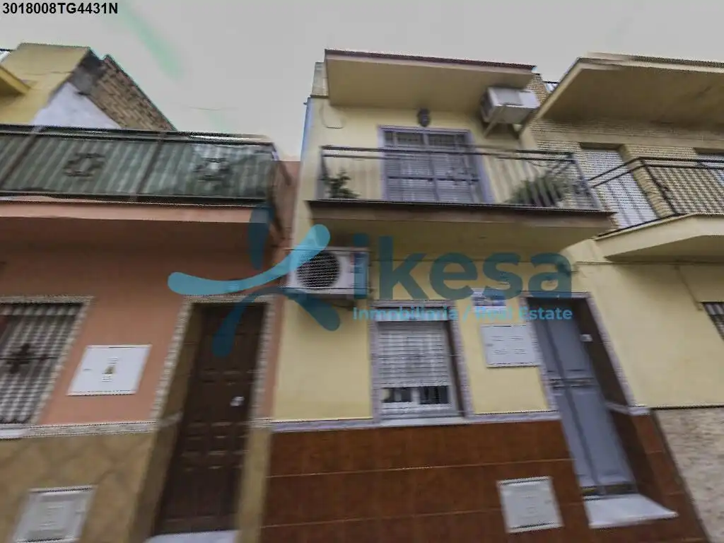 Vista exterior de Casa o chalet en venta en Sevilla con Jardín privado