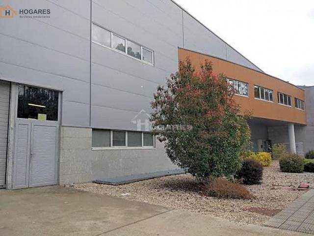 Nave industrial en Alquiler en  Rúa 2, 12, puerta en Bembrive
