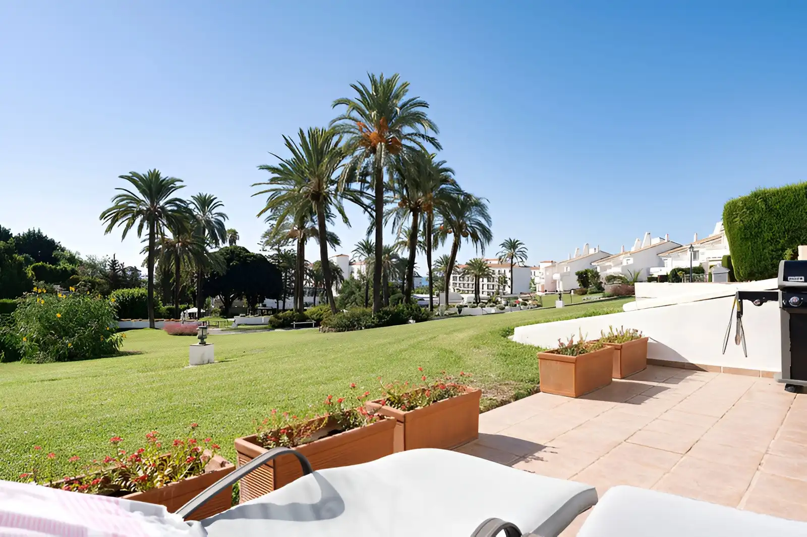 Home with pool for sale in Nueva Andalucía, imagen 11