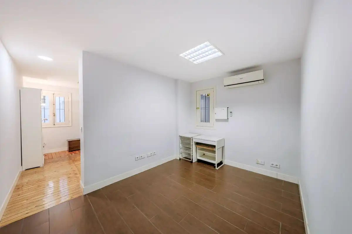 Planta baja en venta en Madrid con Calefacción
