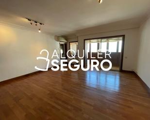 Sala d'estar de Pis de lloguer en  Madrid Capital amb Aire condicionat, Calefacció i Terrassa