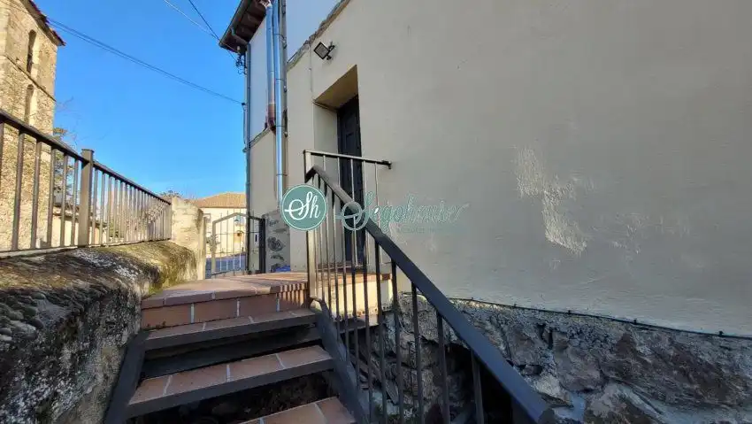 Vista exterior de Casa o chalet de alquiler en Navas de Riofrío con Calefacción y Balcón
