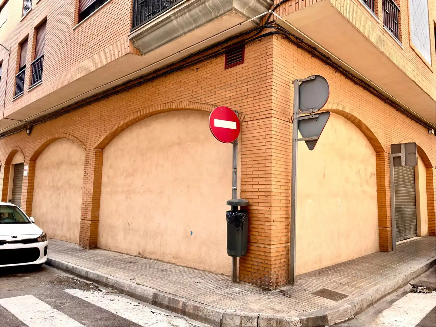 Local commercial à vendre à Carrer de Joan d'Àustria, imagen 2