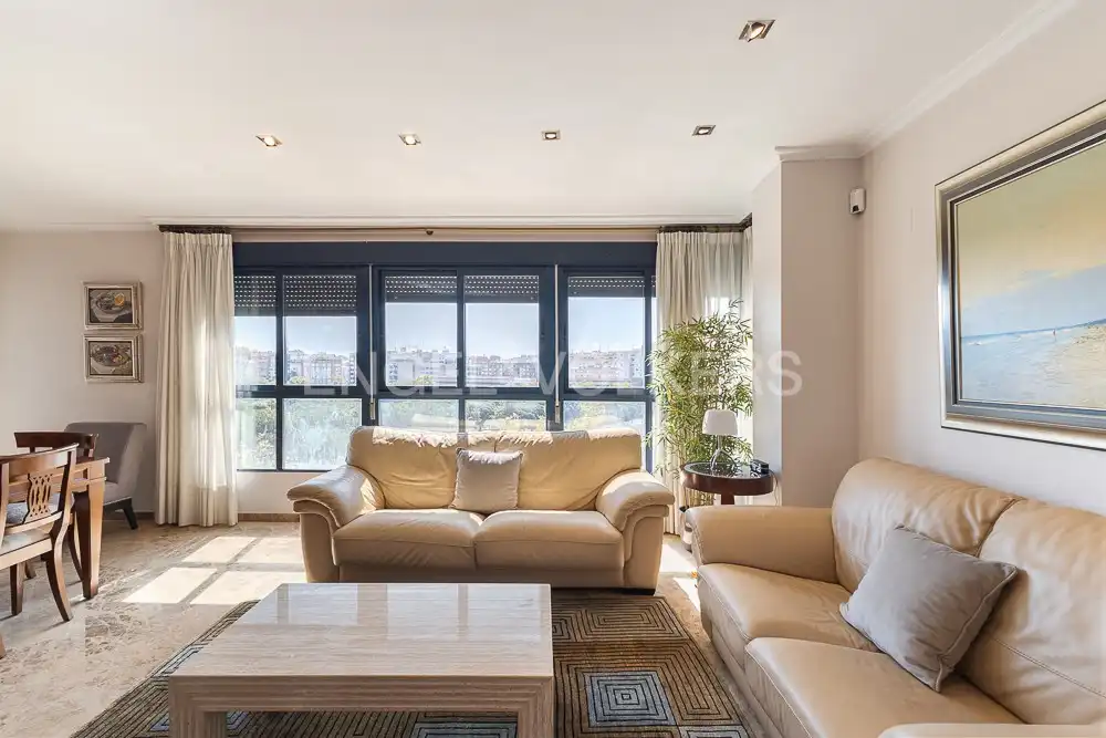 Sala d'estar de Pis de lloguer en Valencia amb Aire condicionat, Calefacció i Terrassa