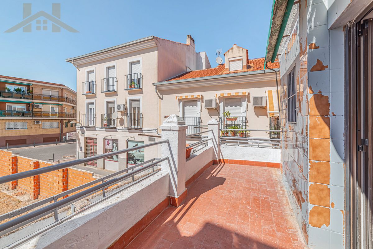 Exterior view of Flat for sale in Pinto  with Air Conditioner, Heating and Parquet flooring