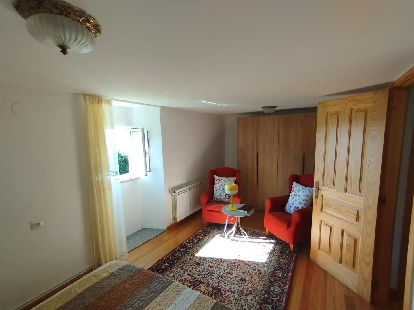 Dormitori de Casa o xalet en venda en As Somozas  amb Calefacció, Jardí privat i Moblat