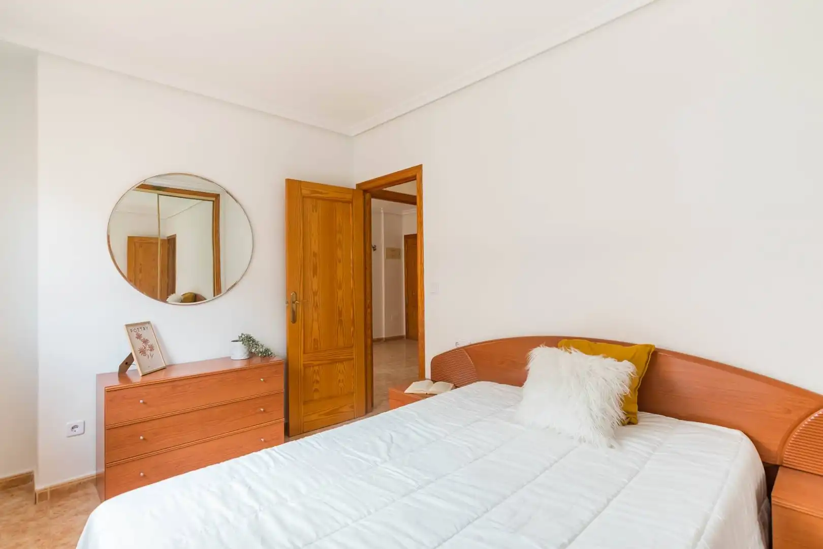 Habitación de Apartamento en venta en Murcia con Aire acondicionado, Trastero y Amueblado