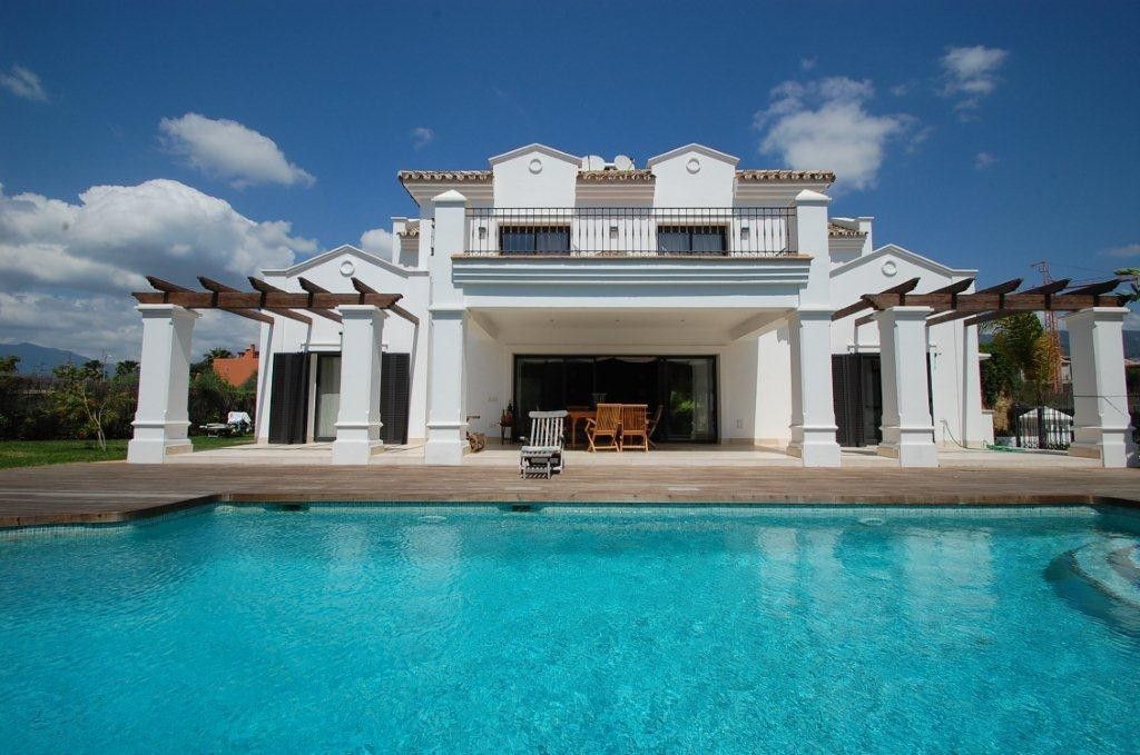 Piscina de Casa o xalet de lloguer en Marbella amb Aire condicionat, Calefacció i Jardí privat