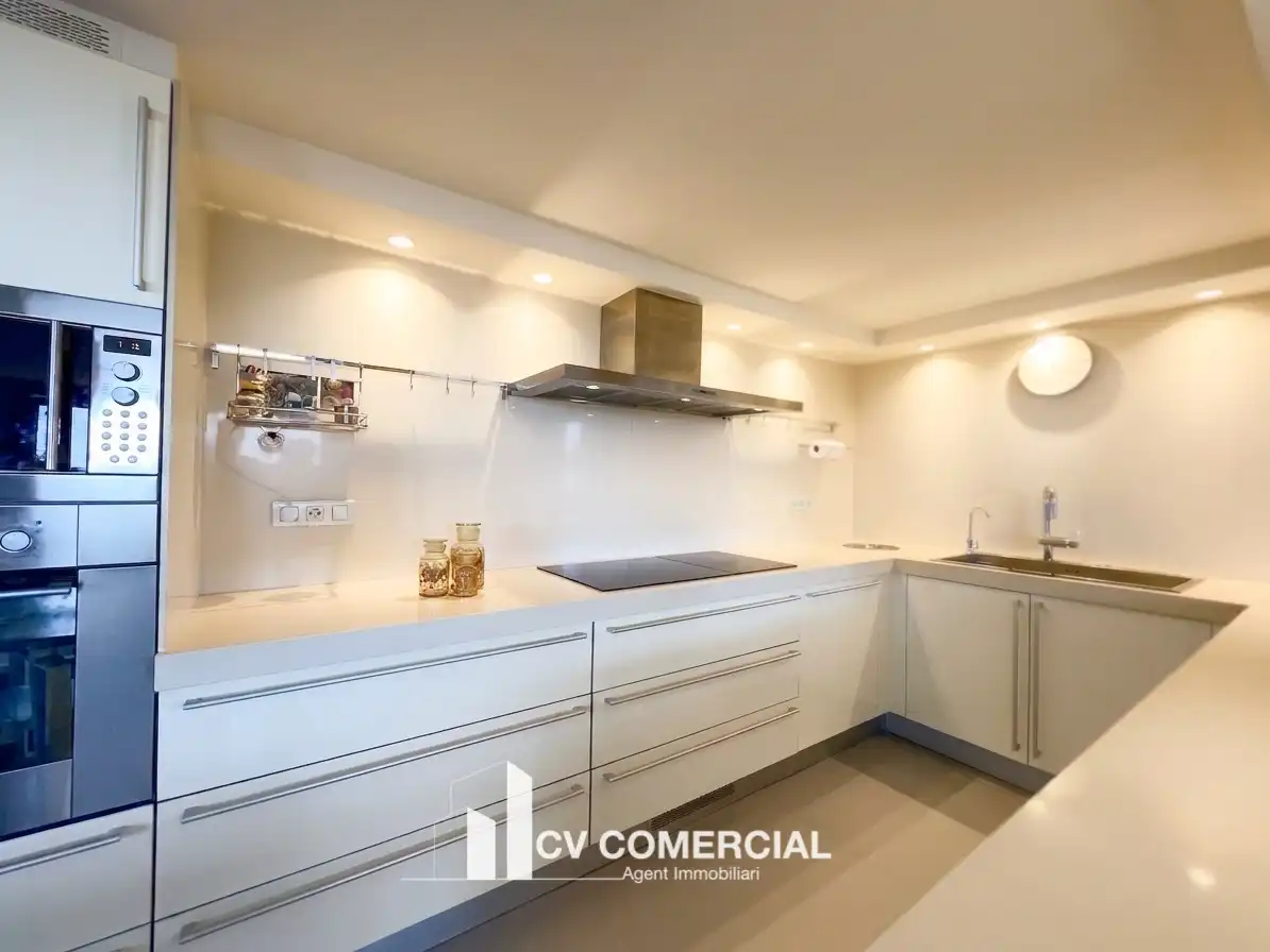 Cocina de Ático en venta en Tiana con Aire acondicionado, Calefacción y Parquet