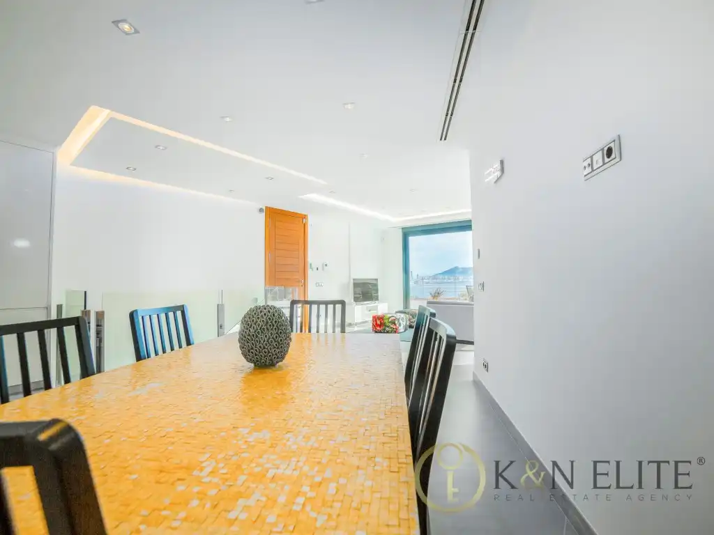 Comedor de Dúplex en venta en Benidorm con Aire acondicionado y Piscina