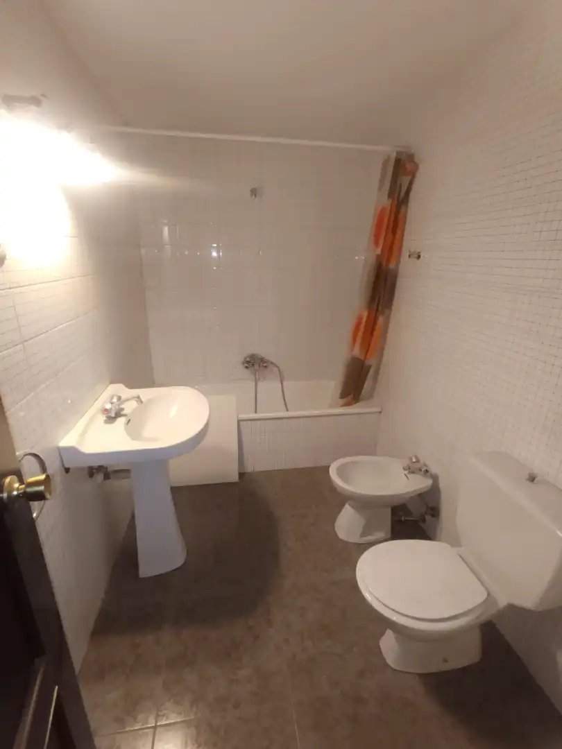 Baño de Piso en venta en Lleida con Calefacción, Parquet y Terraza