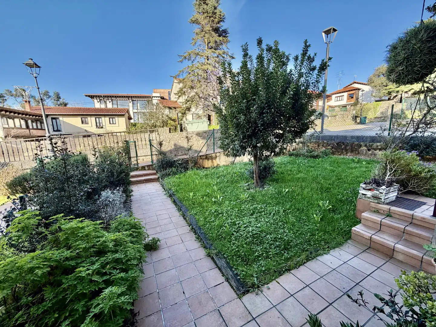 Garden of Detached homes for sale in Santillana del Mar  with Heating, Private garden and Furnished