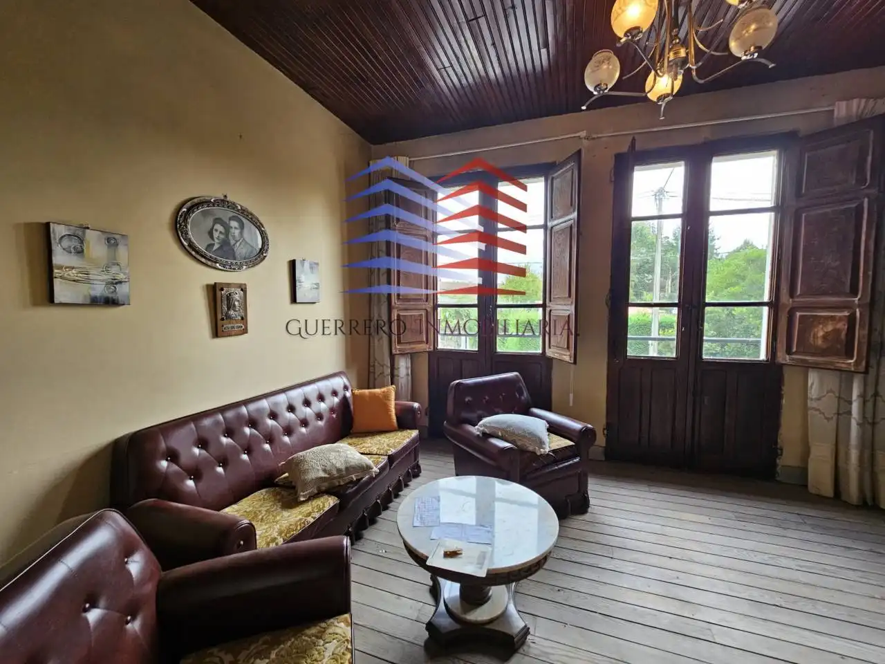 Sala d'estar de Casa o xalet en venda en Celanova amb Jardí privat i Terrassa