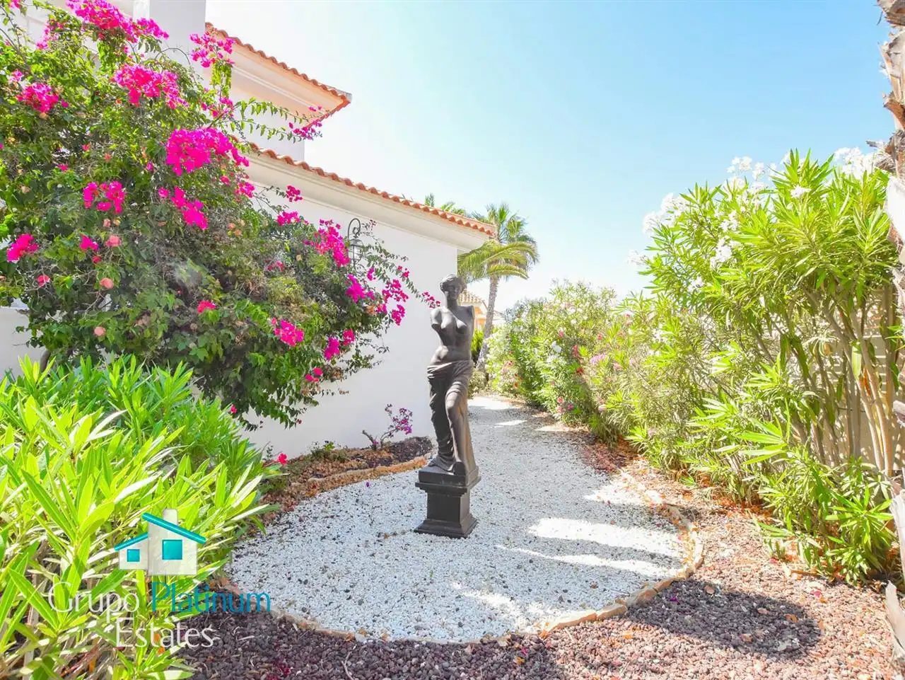 Jardín de Casa o chalet en venta en Águilas con Aire acondicionado, Calefacción y Jardín privado