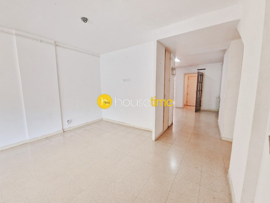 Planta baja for sale in  Barcelona Capital