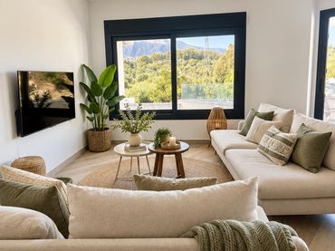 Apartamento con piscina en alquiler en UEN.R19 MARIA ROJAS 1