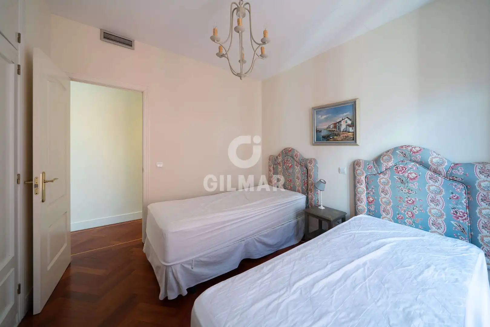 Bedroom of Flat for sale in Madrid  with Heating and Storage room