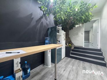 Locale commerciale in vendita a Calle PINTOR FORTUNY