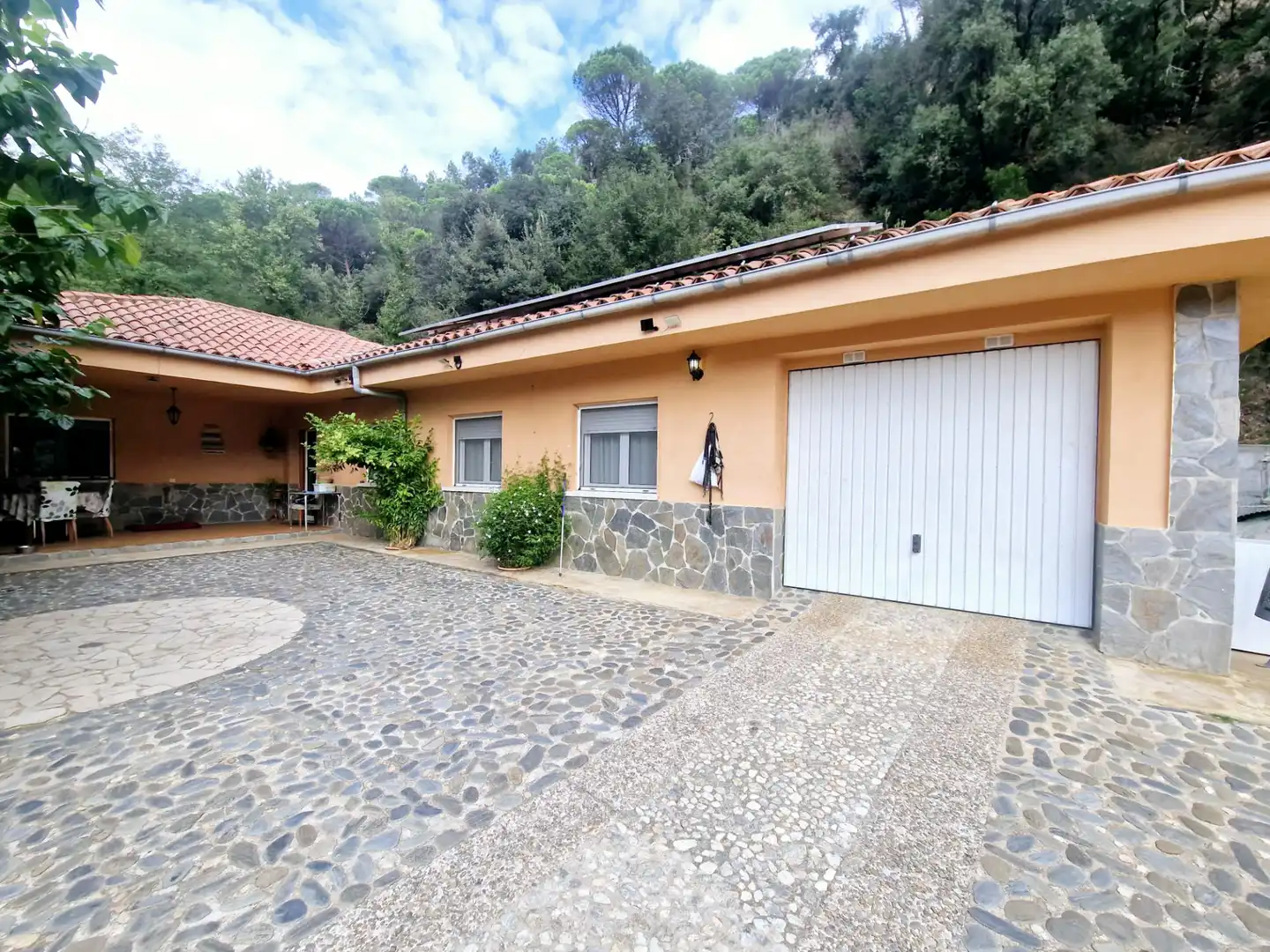 Vista exterior de Casa o chalet en venta en Hostalric con Aire acondicionado, Calefacción y Jardín privado