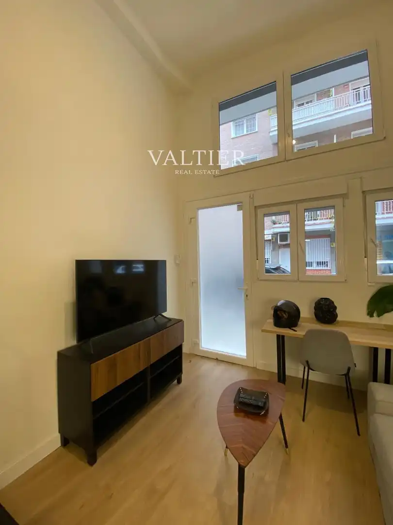 Exterior view of Apartments for rent in  Madrid Capital  with Furnished