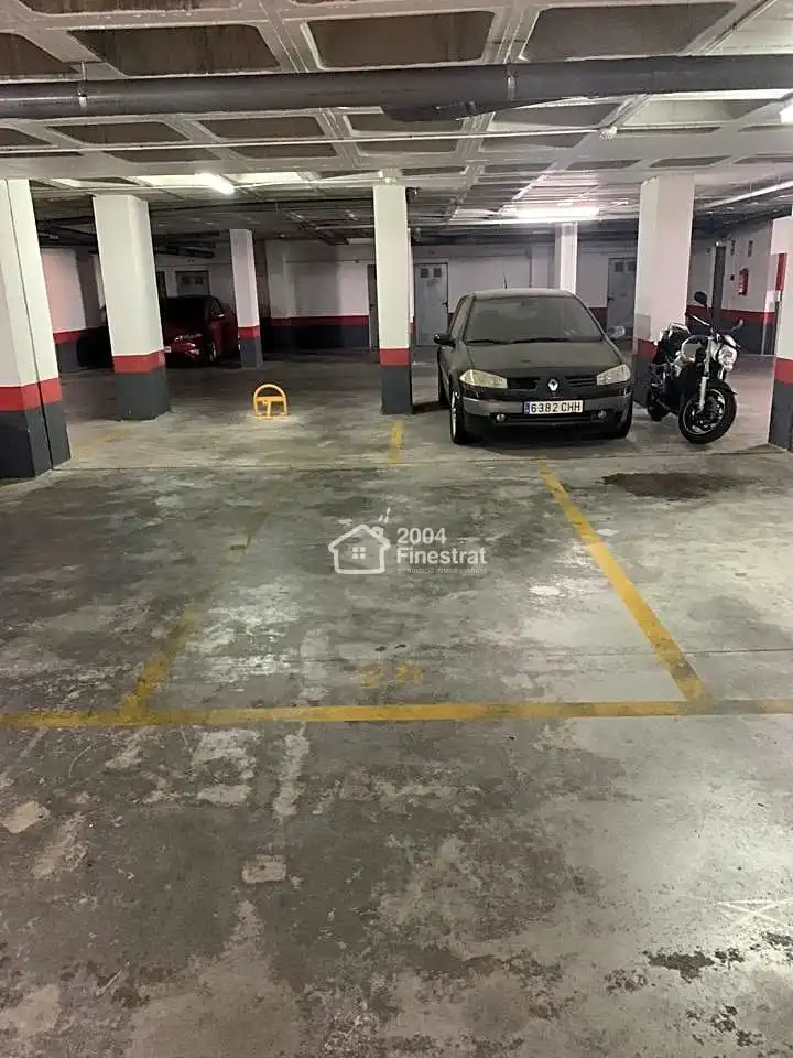 Aparcamiento en alquiler en calle Tramuntana, imagen 2