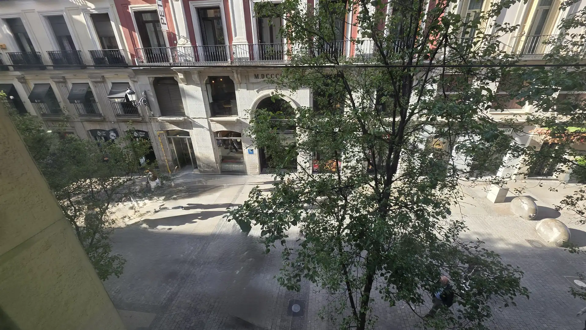 Local de alquiler en Sol