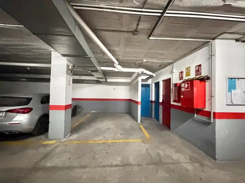 Garaje en venta en Calle Maestra Miret, 7, Manantiales - Estación de Autobuses