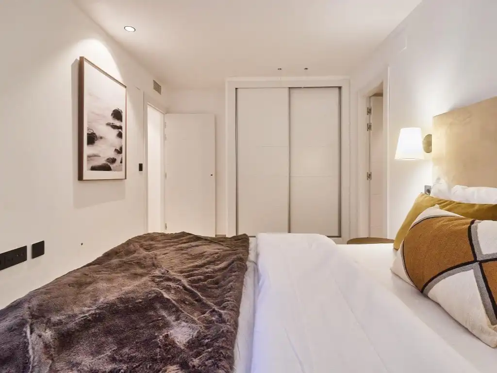 Schlafzimmer von Wohnung zum Verkauf in Fuengirola mit Klimaanlage, Terrasse und Ofen