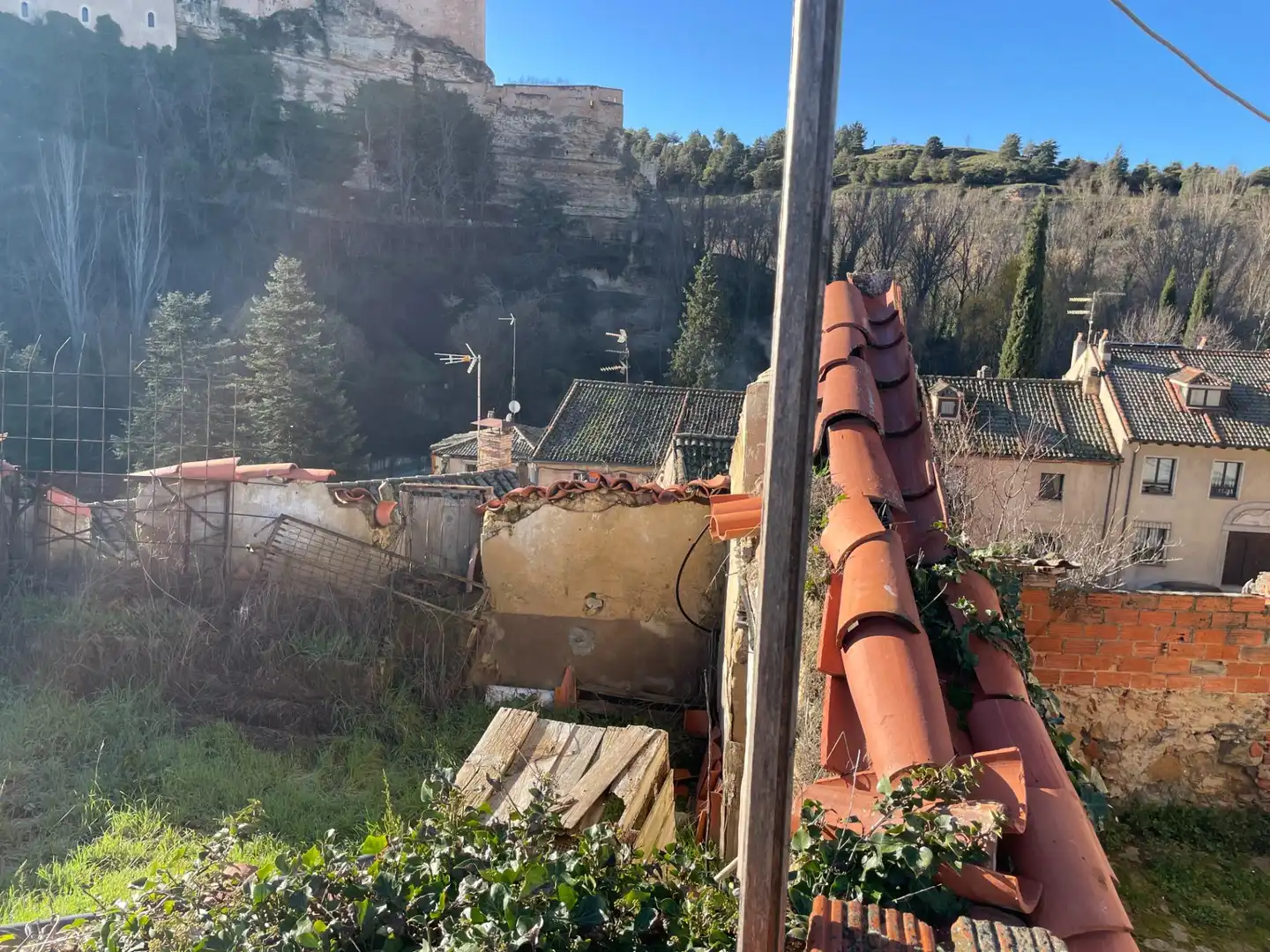 Vista exterior de Finca rústica en venda en Segovia amb Jardí privat, Traster i Piscina