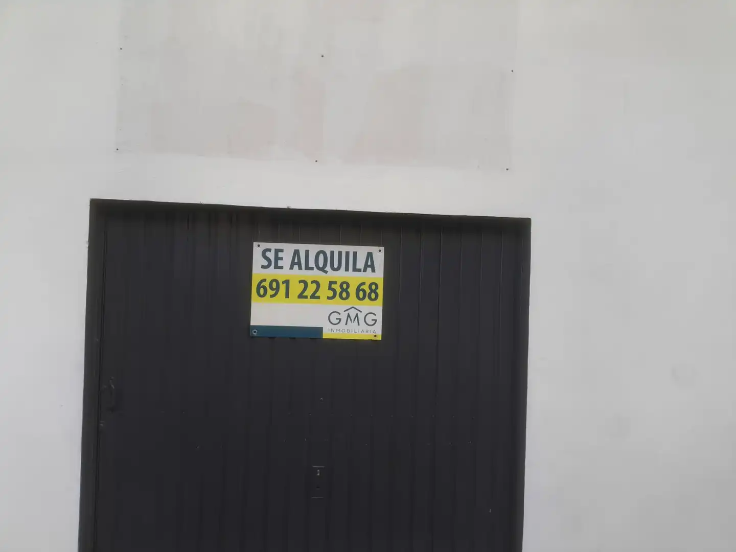 Local comercial en alquiler en Calle Girasol 13