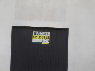 Local comercial de lloguer a Calle Girasol 13