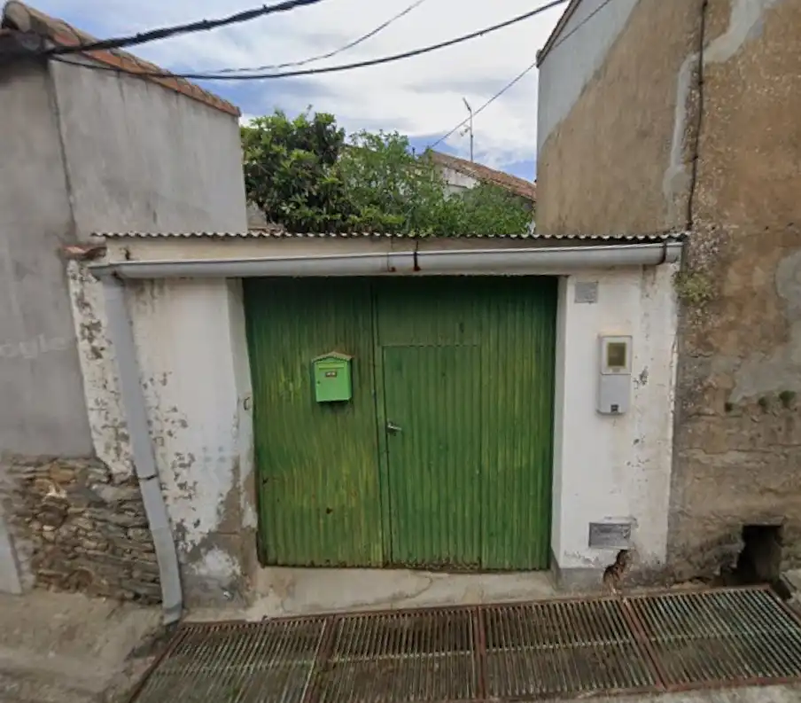 Haus zum Verkauf in Calle Bajada Cementerio