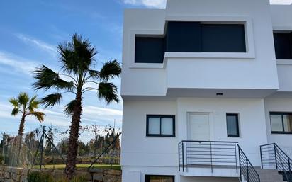 Exterior view of Single-family semi-detached for sale in Alhaurín de la Torre  with Air Conditioner and Terrace