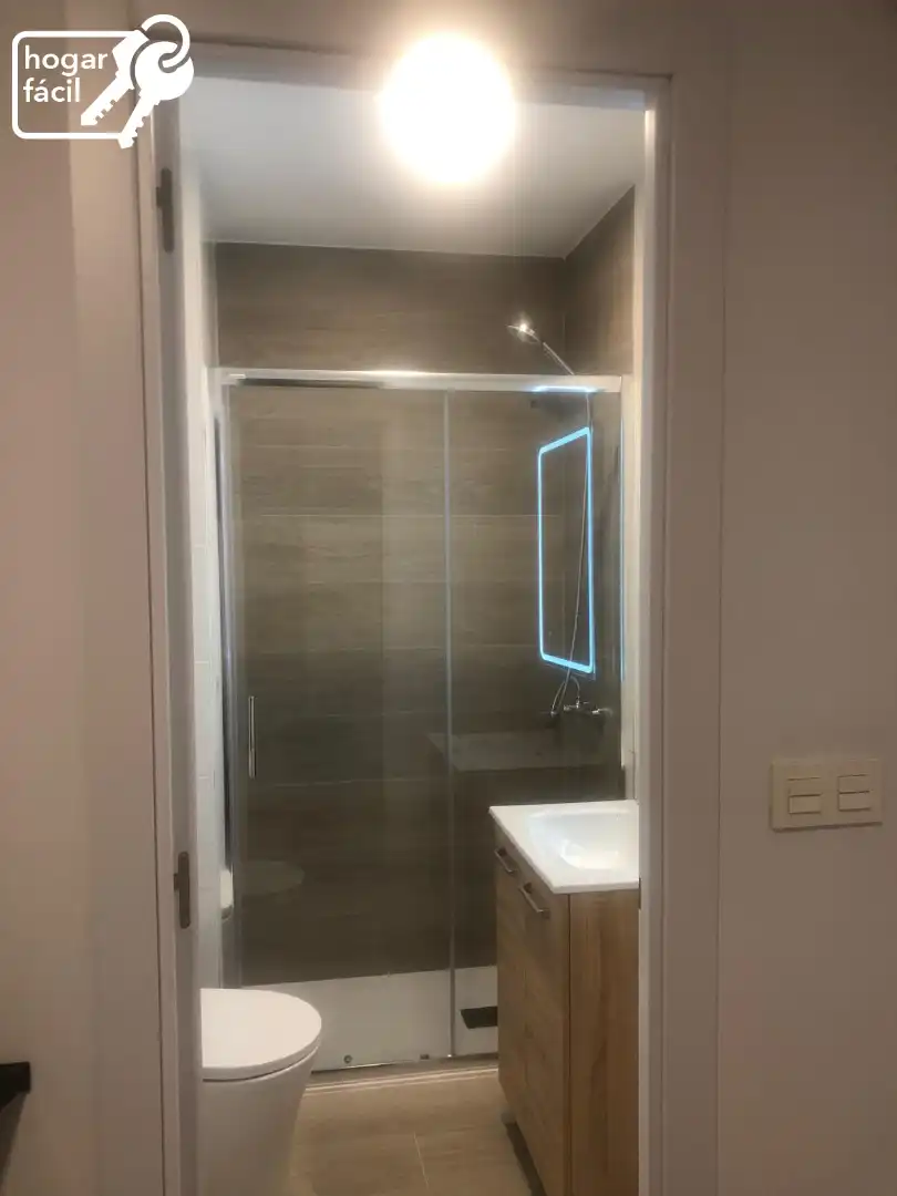 Bathroom of Study for rent in Valladolid  with Heating and Pets allowed