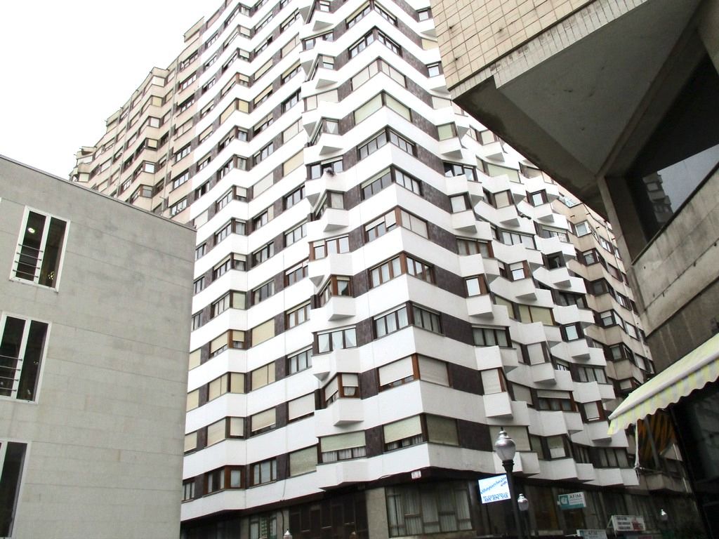 Vista exterior de Piso en venta en Gijón  con Parquet, Horno y Lavadora