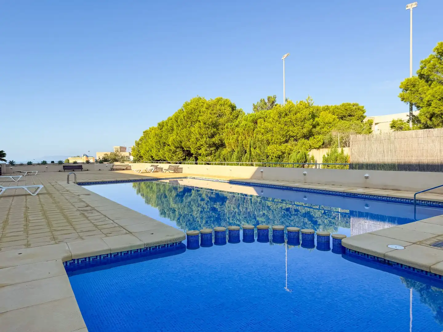 Piscina de Piso en venta en Águilas con Terraza, Trastero y Piscina