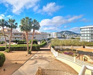 Vista exterior de Apartament en venda en Santa Eulària des Riu amb Aire condicionat, Calefacció i Terrassa