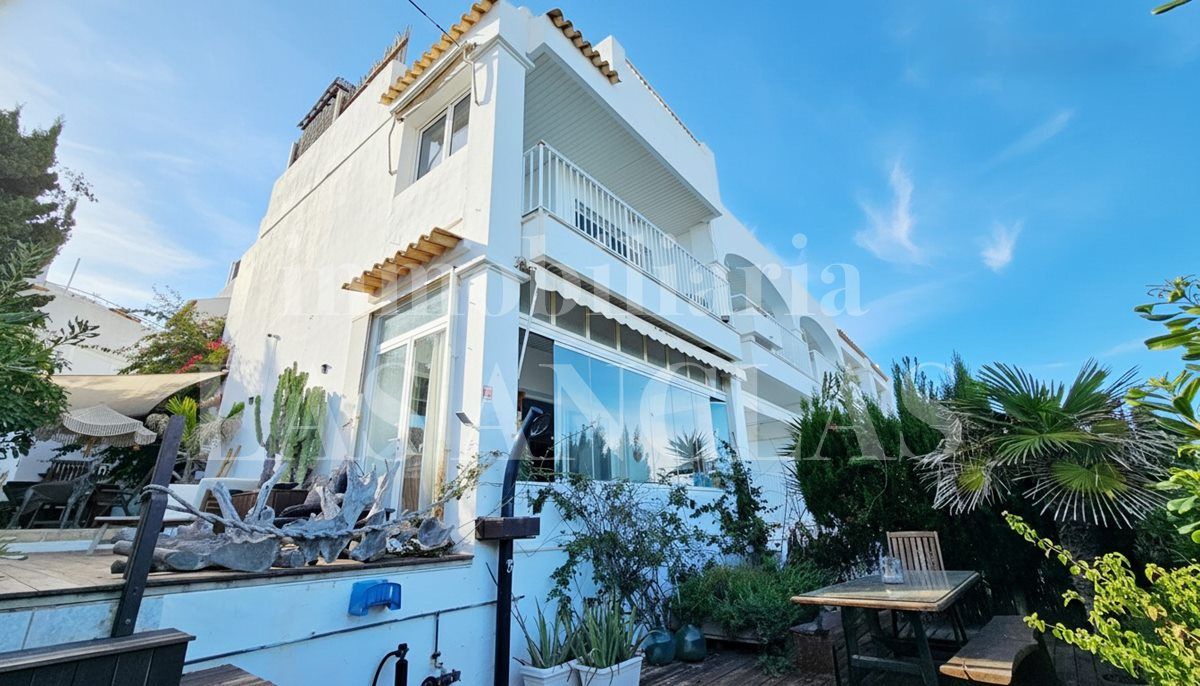 Exterior view of Single-family semi-detached for sale in Santa Eulària des Riu  with Heating, Terrace and Storage room