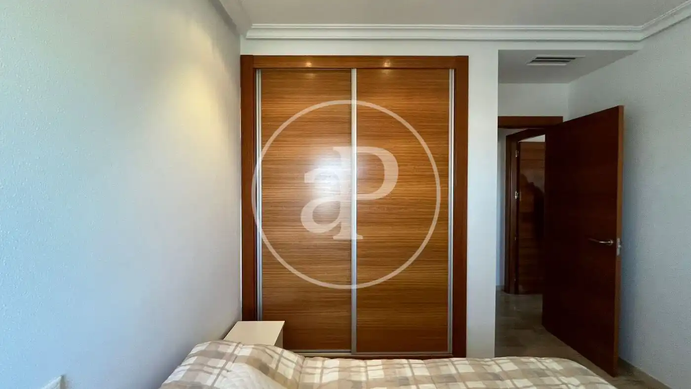 Habitación de Piso de alquiler en Elche / Elx con Aire acondicionado, Calefacción y Jardín privado