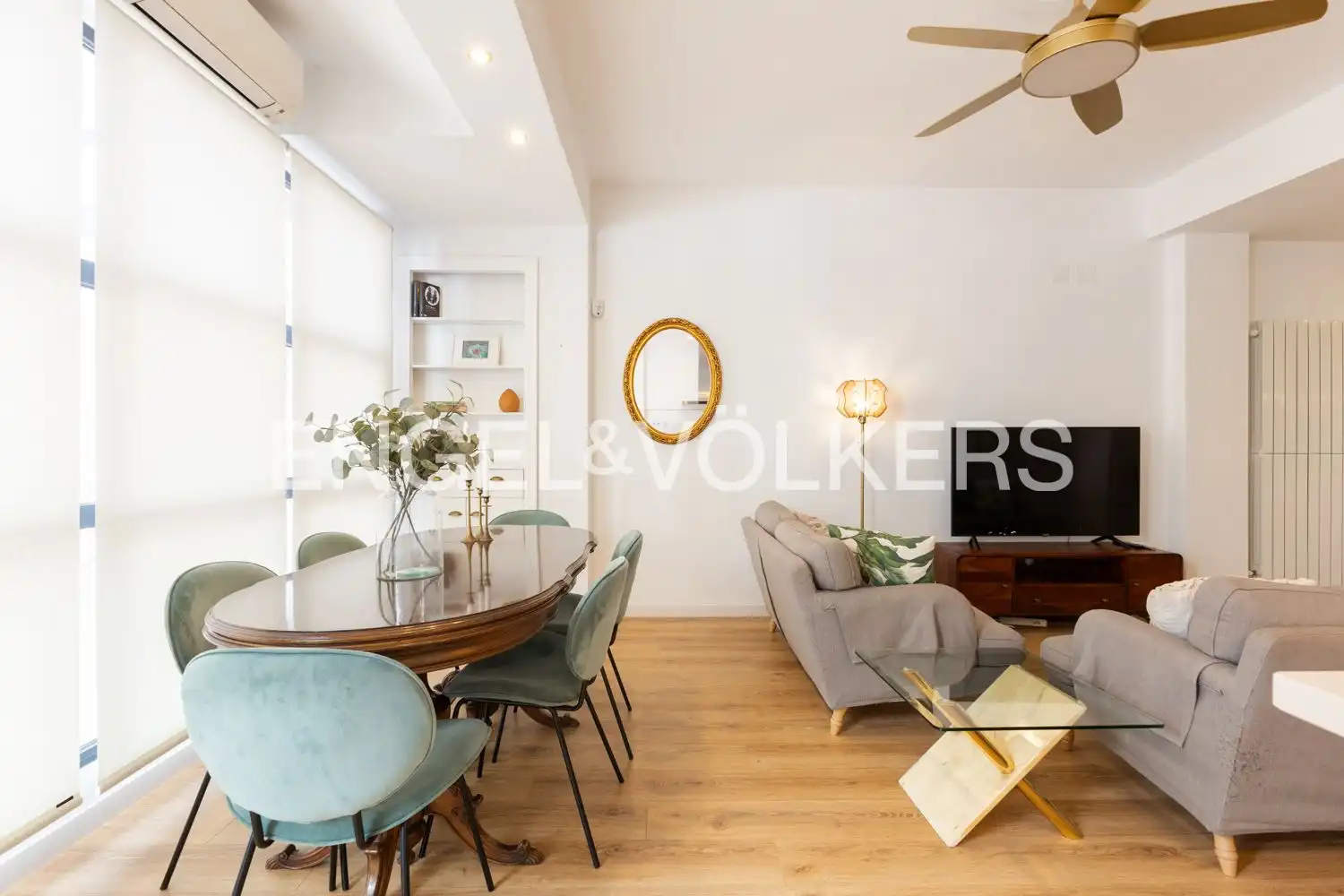 Vista exterior de Piso de alquiler en  Valencia Capital con Aire acondicionado, Calefacción y Terraza