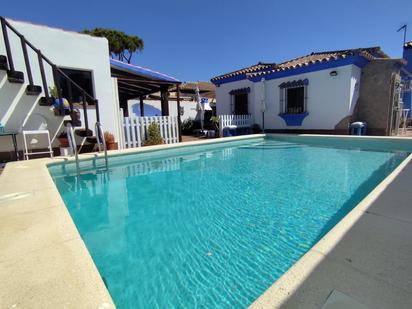 Swimming pool of House or chalet for sale in Chiclana de la Frontera  with Air Conditioner, Heating and Private garden