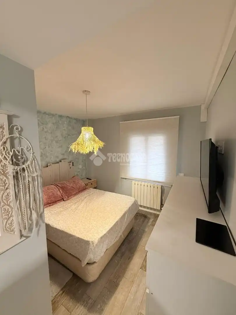 Appartamento con ascensore in vendita a Reyes, imagen 7