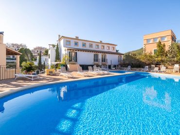 Doppelhaushälfte mit Pool zum Verkauf in Es Camp de Mar