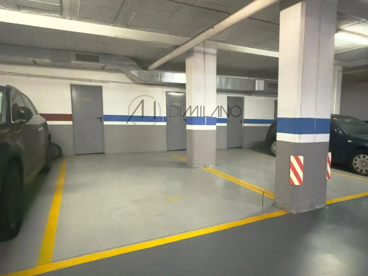 Aparcament de Pis de lloguer en Vigo  amb Calefacció, Parquet i Piscina