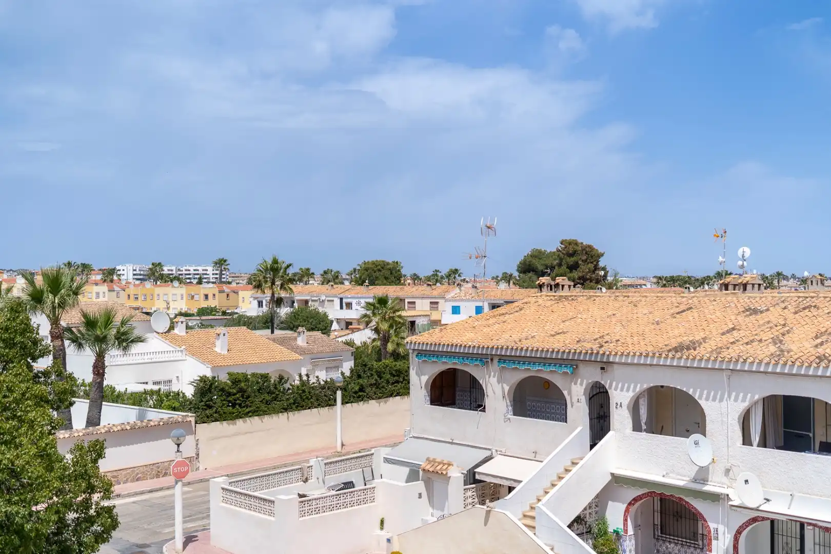 Vista exterior de Apartamento en venta en Orihuela con Aire acondicionado, Amueblado y Horno