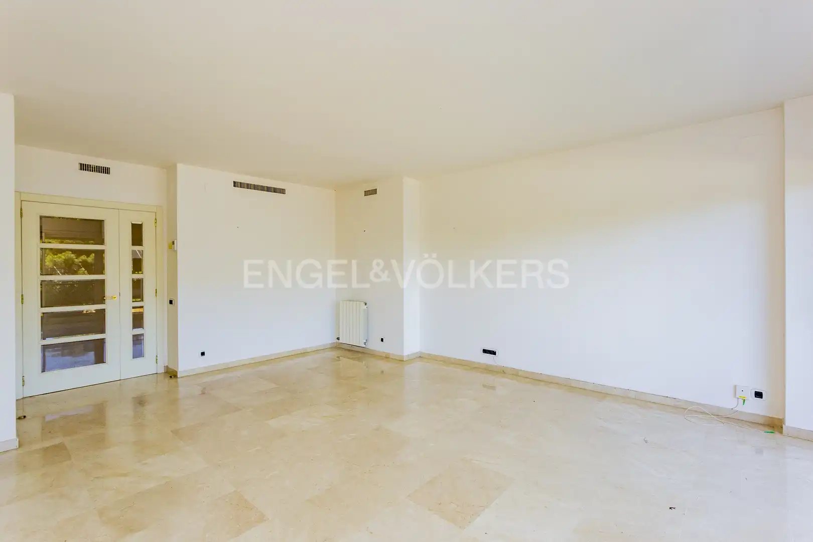 Sala d'estar de Pis de lloguer en Sitges amb Aire condicionat, Calefacció i Terrassa