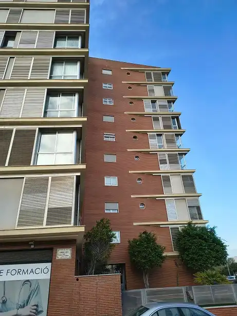 Vista exterior de Pis en venda en Castellón de la Plana / Castelló de la Plana amb Balcó
