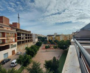 Vista exterior de Àtic en venda en El Ejido amb Aire condicionat, Terrassa i Traster